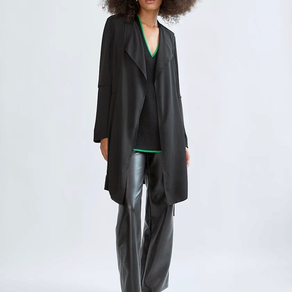 Aritzia Babaton Flowy Trench Coat - Picture 7 of 8